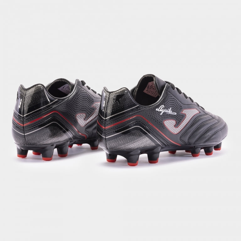 JOMA Men’s Aguila 2301 Black Red Firm Ground Soccer Cleats The lightweight TPU soleplate features strategically placed studs for reliable grip and balance on firm ground surfaces.