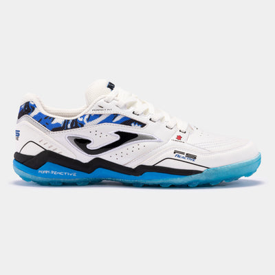 Joma FS Reactive 2432 turf soccer shoes in royal blue – side view showing durable upper and turf-ready rubber outsole.